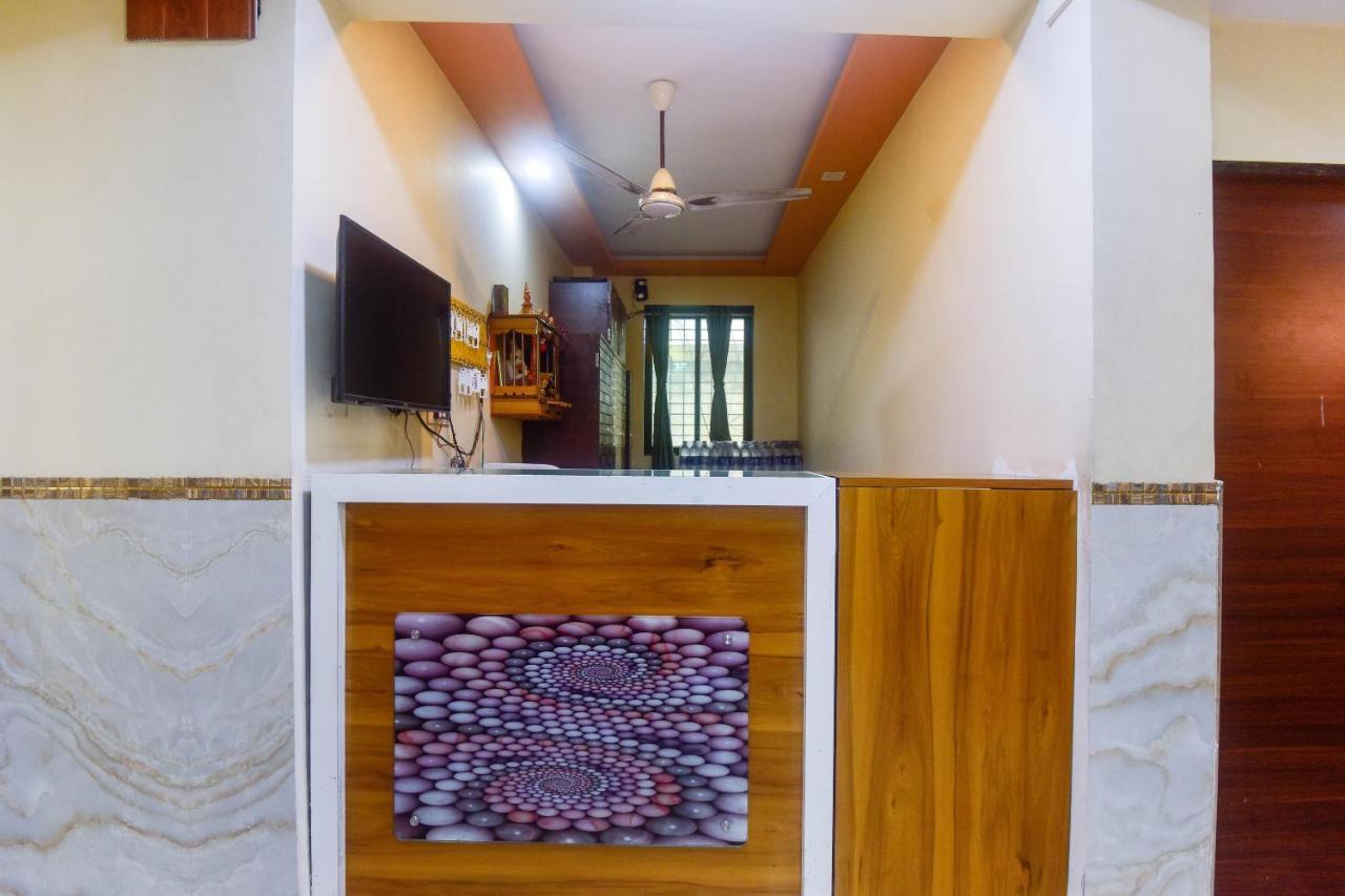 Oyo 60773 Ruchita Loadging & Boarding Hotel Bombay Exterior foto